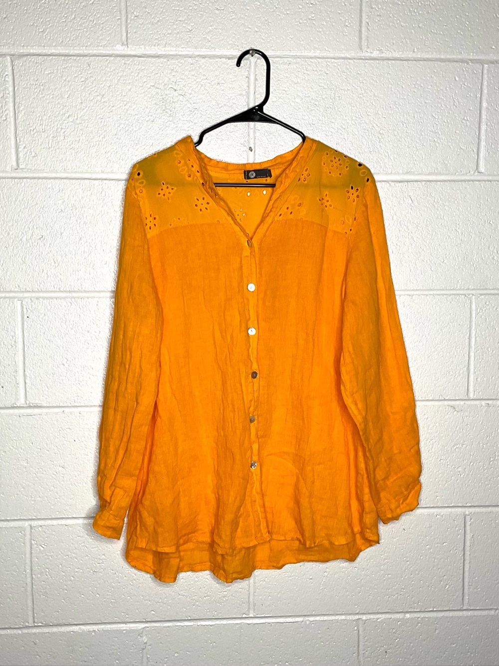 < Made In Italy Orange 100% Linen Eyelet Detail Button Down Top >